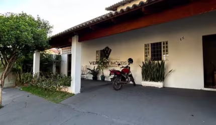 Casa 3/4 com suíte, no Bairro Luizote