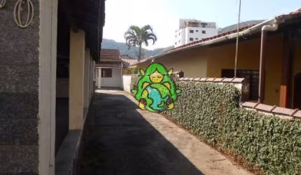 Casa à venda, 60 m da Praia Martim de Sá, Caraguatatuba, SP