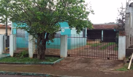 Casa para Venda em Cascavel, PARQUE DOS IPES, 2 dormitórios, 1 banheiro, 1 vaga