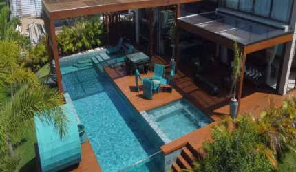 Temporada em Casa 6 suíte com alto padrão Praia do Forte