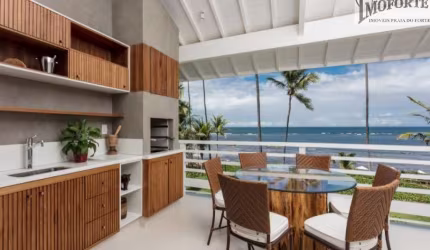ALTO ESTILO EM FRENTE AO MAR