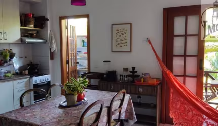 Apartamento com 105m2 ao lado da Vila Praia do Forte