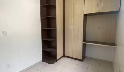 Oportunidade no condominio alphinia, com dois quartos e uma vaga de garagem.