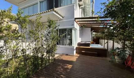 Casa a venda em Condomínio Jardim Nova Cachoeira