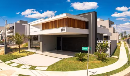 Casa de Alto Padrão em Condomínio 3 suítes, piscina, escritório
