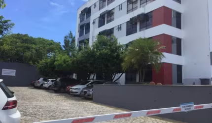 Sala comercial com 1 sala à venda na Avenida Luiz Tarquínio Pontes, 2580, Novo Horizonte, Lauro de Freitas, 24 m2 por R$ 160.000