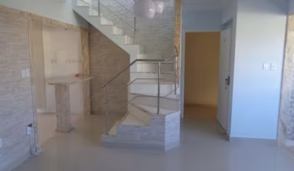 Apartamento com 4 quartos à venda na Rua Juracy Magalhães, 23, Pitangueiras, Lauro de Freitas, 160 m2 por R$ 550.000