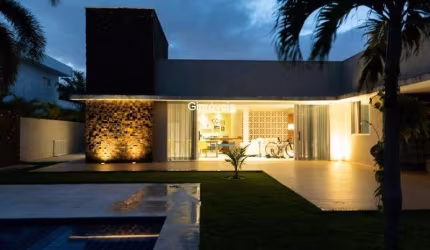 Casa em condomínio fechado com 4 quartos à venda na RODOVIA BA-099 - ESTRADA DO CÔCO KM 08, Praia de Busca Vida, Camaçari, 370 m2 por R$ 3.000.000