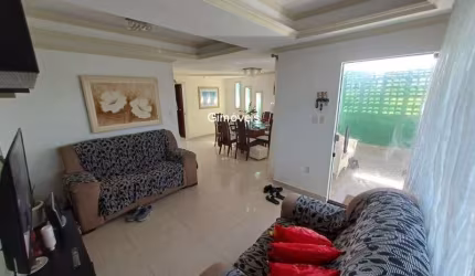 Casa com 5 quartos à venda na Rua Doutor Hélio Brito, 15, Ipitanga, Lauro de Freitas, 130 m2 por R$ 800.000