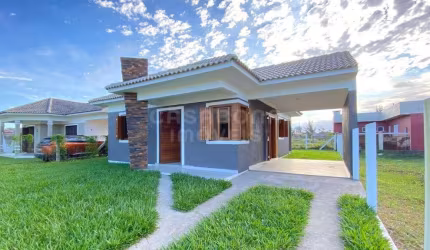 Casa com 3 quartos à venda na Rua Bahia, 255, Balneário Alfa, Arroio do Sal por R$ 499.000