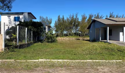 Terreno à venda na Rua Caramuru, Praia Torres Sul, Arroio do Sal por R$ 160.000