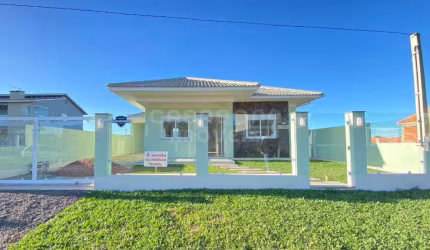 Casa com 3 quartos à venda na Rua Pelotas, 239, Camboim, Arroio do Sal por R$ 790.000