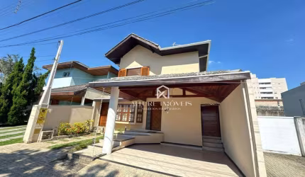 Casa com 3 dormitórios à venda, 300m² AT por R$ 1.800.000 - Jardim San Marino - São José dos Campos/SP