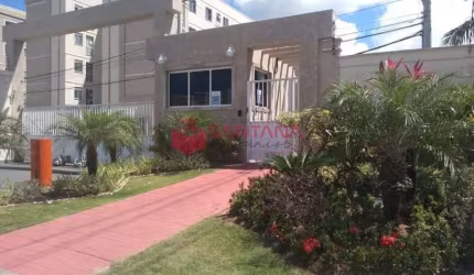 Apartamento com 2/4  em condomínio fechado