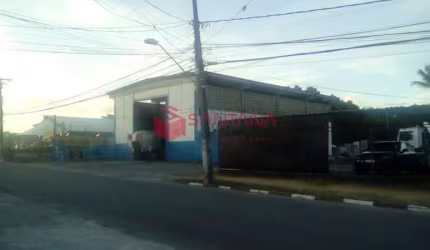 Galpão com terreno em Buraquinho