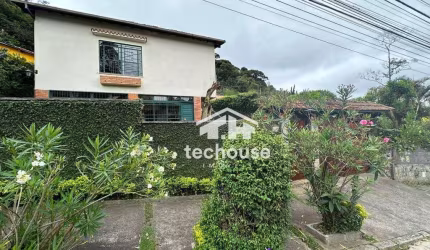 Casa com 4 dormitórios à venda, 214 m² por R$ 1.290.000,00 - Jardim Europa - Teresópolis/RJ