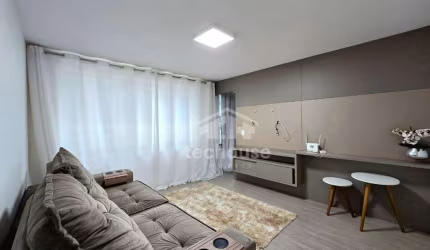 Apartamento em Prédio Novo, no Centro de Teresópolis, repleto de planejados , 1 quarto e Lazer Completo.