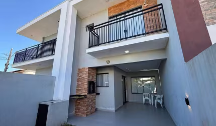 Lindo sobrado com 2 suítes - Mobiliado e Garagem Coberta