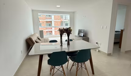 Lindo apartamento de 2 quartos com duas vagas de garagem em Guarapari - ES
