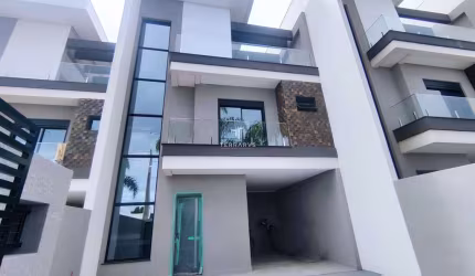 Casa com 3 quartos à venda na Avenida Nossa Senhora da Boa Esperança, Centro, Pinhais, 203 m2 por R$ 1.240.000