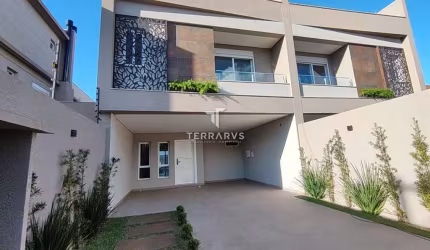 Casa com 3 quartos à venda no Bacacheri, Curitiba  por R$ 1.680.000