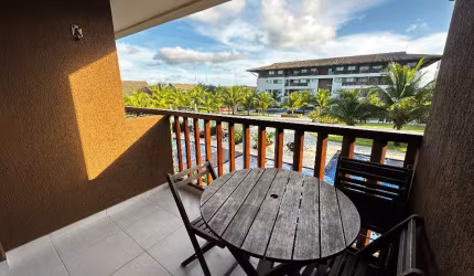 Apartamento  para venda com 65 metros quadrados com 2 quartos em Praia do Cupe - Ipojuca - PE