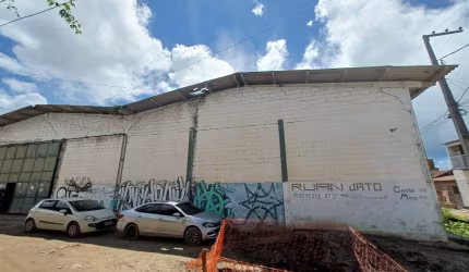 Galpão  para venda possui 3500 metros quadrados em Ibura - Recife - PE