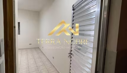 Apartamento Kitnet com excelente localização, R$1.100,00 pacote completo.