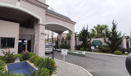 Terreno em condomínio fechado à venda na Rua Hermenegildo Luca, 101, Santa Felicidade, Curitiba por R$ 979.000