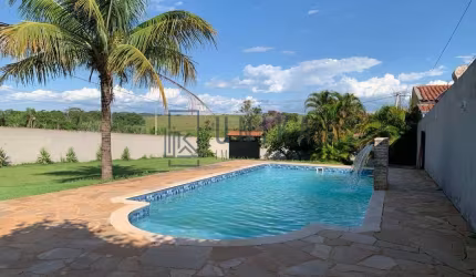 Imperdível! Chácara à venda em Campinas-SP, bairro Recanto dos Dourados. 3 quartos, 2 suítes, 1 sala, 3 banheiros, 4 vagas, piscina, 1.032m².