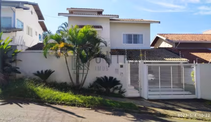 Imperdível oportunidade: Casa à venda em Campinas-SP, Parque das Universidades com 3 quartos, 3 suítes, 3 salas, 4 vagas de garagem, 320m².