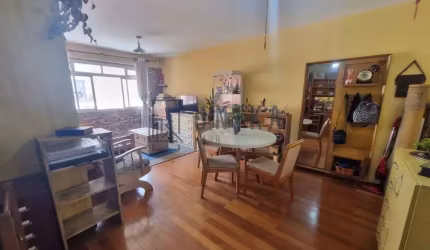 Apartamento à venda no Centro de Campinas-SP: 2 quartos, 2 banheiros e 74,00 m² de área!