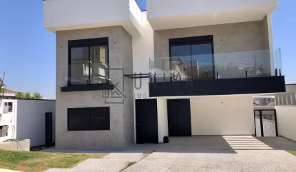 Imperdível oportunidade: Casa em condomínio de luxo no Parque das Quaresmeiras, Campinas-SP - 4 quartos, 4 suítes, 2 salas, 6 banheiros, 4 vagas, 342m².