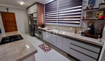 Casa em condomínio fechado com 1000m² de terreno!