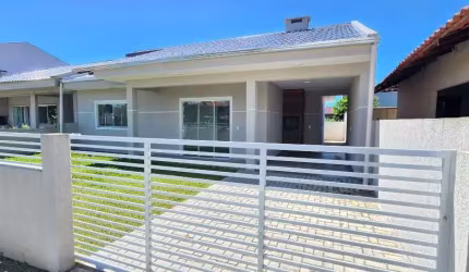Casa na praia Itapoa- SC