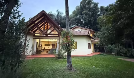 PORTAL DO VALE : SOBRADO EM CONDOMÍNIO /CASA DE CAMPO  - CA692