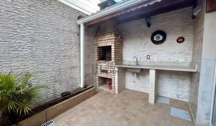 Casa com 4 dormitórios à venda, 238 m² por R$ 990.000,00 - Jardim Três Marias - Guarujá/SP