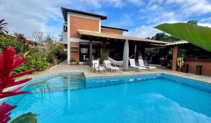 Casa Condomínio fechado