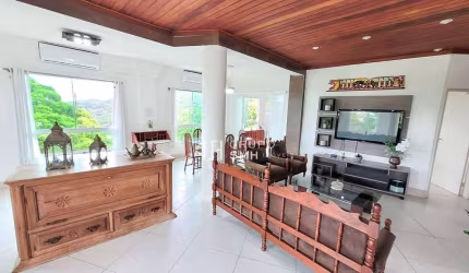 Casa com 3 dormitórios, 247 m² - venda por R$ 1.900.000 ou aluguel por R$ 7.500/mês - Enseada - Guarujá/SP