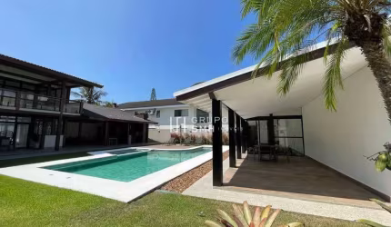 Casa com 5 dormitórios à venda, 500 m² por R$ 7.500.000,00 - Acapulco - Guarujá/SP