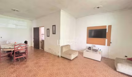Casa com 5 dormitórios à venda, 360 m² por R$ 950.000,00 - Astúrias - Guarujá/SP