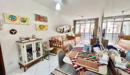 Apartamento com 1 dormitório à venda, 48 m² por R$ 300.000,00 - Jardim Las Palmas - Guarujá/SP