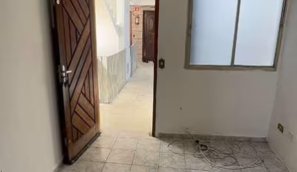 Apartamento com 2 quartos para alugar na Fazenda da Juta, São Paulo , 50 m2 por R$ 1.000