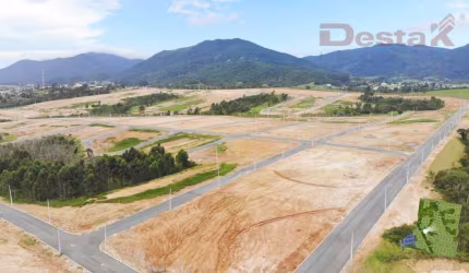 Terreno em Areias de Baixo  -  Governador Celso Ramos