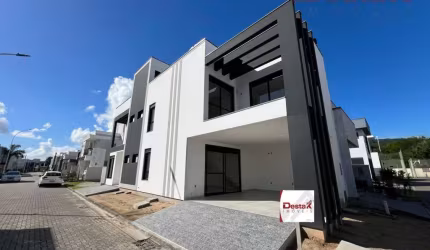 Casa em Deltaville  -  Biguaçu