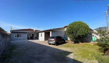 Casa em Praia João Rosa  -  Biguaçu