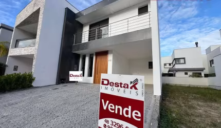 Casa em Condomínio no Deltaville  -  Biguaçu