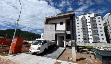 Casa em Bairro Deltaville - Biguaçu, SC