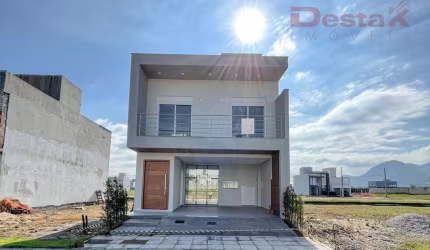 Casa no Bairro Deltaville - Biguaçu, SC