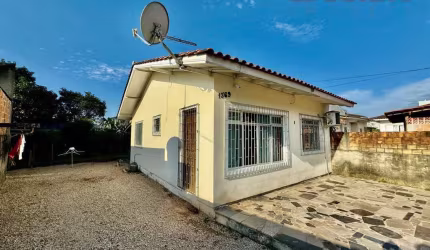 Casa no Bairro Rio Caveiras  -  Biguaçu